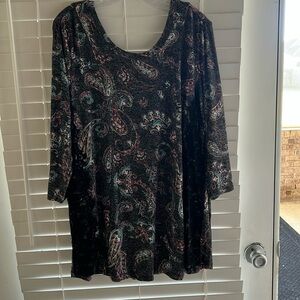 Maurice’s light soft blouse with vertical black lace on sides